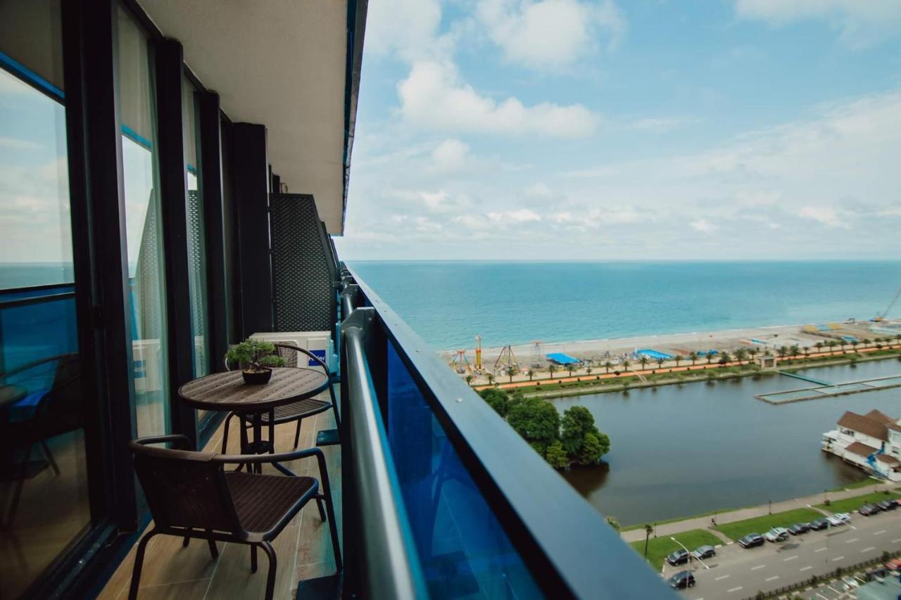 Nuage - 1St Line Sea View Apartments باتومي المظهر الخارجي الصورة