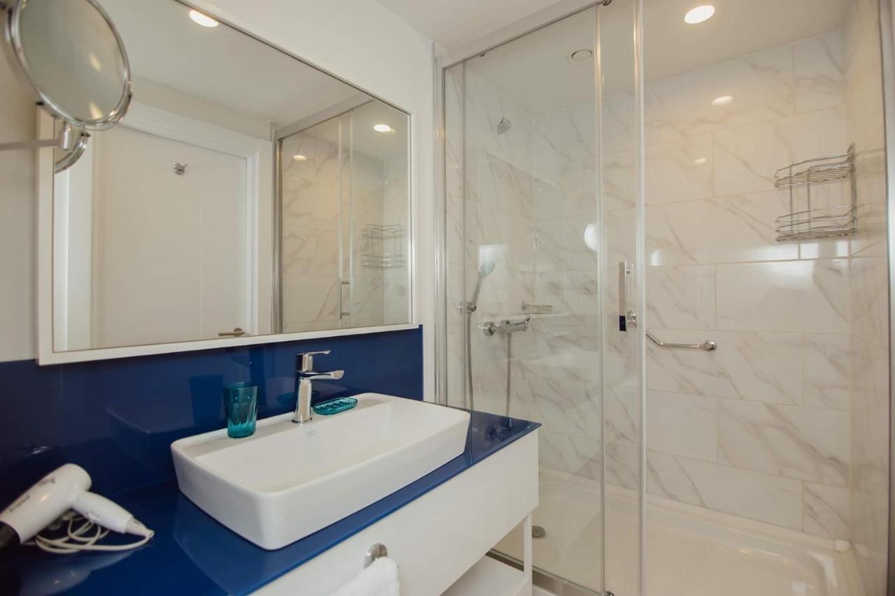 Nuage - 1St Line Sea View Apartments باتومي المظهر الخارجي الصورة
