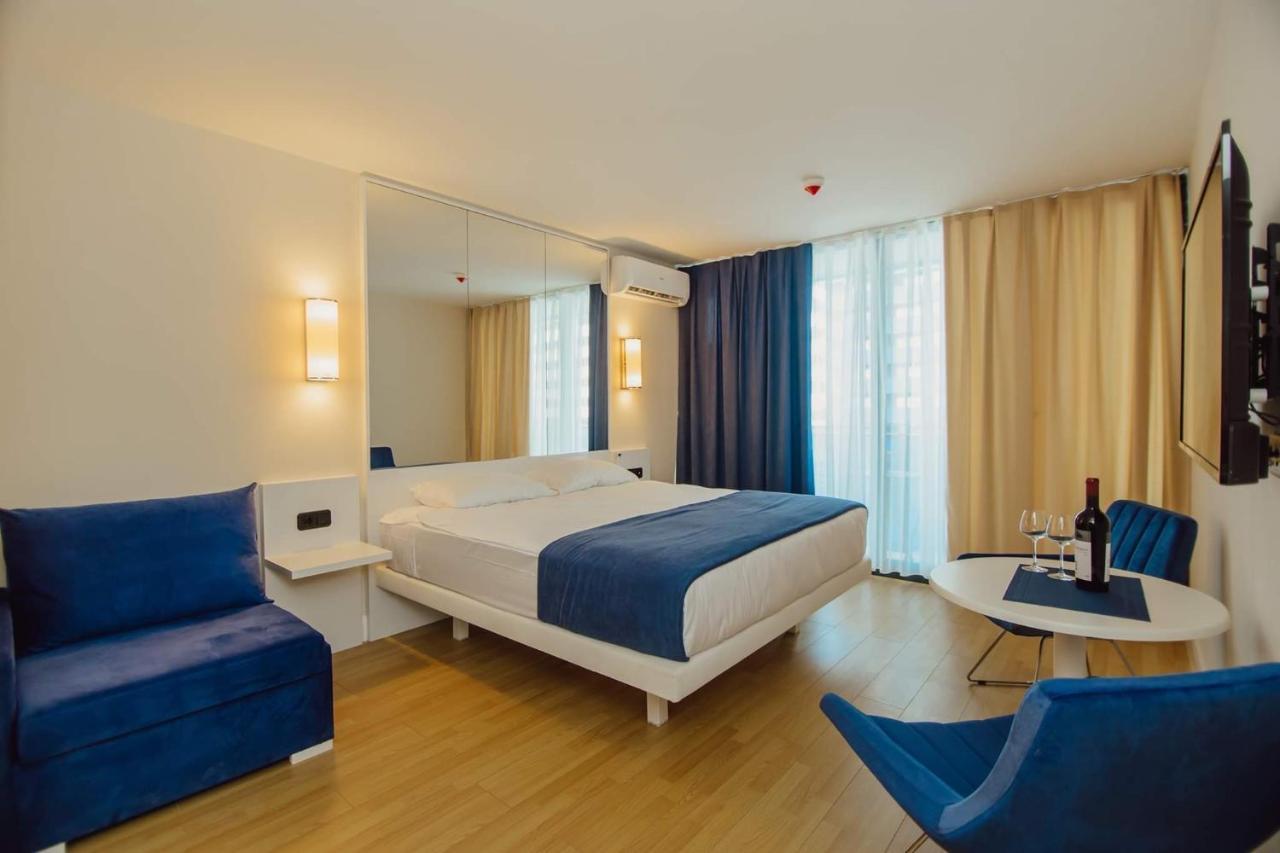 Nuage - 1St Line Sea View Apartments باتومي المظهر الخارجي الصورة